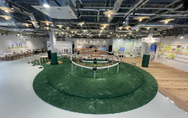 大阪・関西万博内「遊んでい館？」にOJO⁺ペーパーターフを敷設