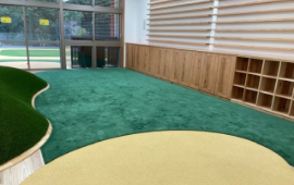 品川区立八潮子育て支援施設「IKUMOやしお」にOJO⁺ペーパーターフが敷設されました